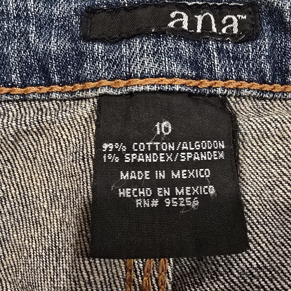 a.n.a. A New Approach Embroidered Floral Boho Womens Bootcut Jeans Size 10 Denim - Picture 9 of 14